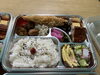 「注文棟上げ弁当」