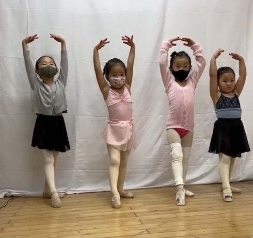 ごあいさつ♪「ダンスの基礎を習得⭐︎ 未就学児対象プリスクールクラス」