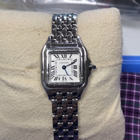 断捨離にてカルティエの腕時計を買取「札幌市・小樽市・寿都町周辺でカルティエや腕時計など遺品整理のご不用品処分なら「買取専門店 くらや 札幌西店」へ出張買取をご依頼下さい。」
