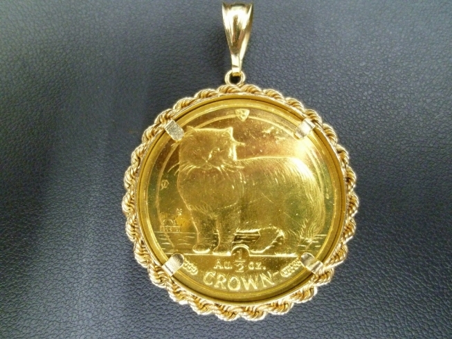 キャット金貨の付いたネックレス「金貨の付いたネックレスはアツいですね　買取専門 金のクマ 沼津店」