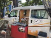 「カレーキッチンカーで応援します。頑張れ徳島インディゴソックス。」