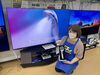 店内では商品の説明動画もご覧いただけます♪「贈り物に♡【リファのシャワーヘッド】」