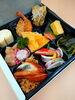 「お弁当　法要用折詰め　♪」