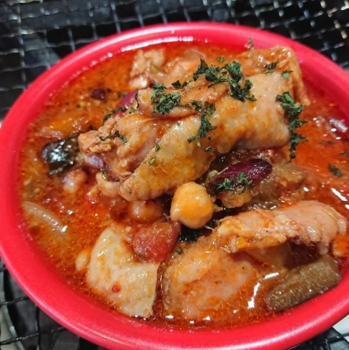チャカラカ(南アフリカ)鶏肉ピリ辛トマト煮「今週のランチのご案内‼️ /ランチ/多国籍料理/大須/海外旅行」
