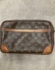 「VUITTON ヴィトン　ブランド バッグ 高価買取　新宿　買取専門店　「おたからや　新宿本店」」