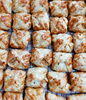 アップルパイ、どんどん焼き上がってます「サクサクアップルパイ、焼き立ててす」