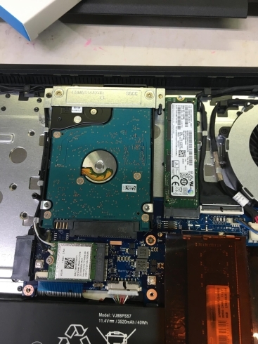 vaio HDDの隣にM2タイプSSD「同じお客様のパソコン2台ＳＳＤ換装しました。爆速ゲットしました!!!」