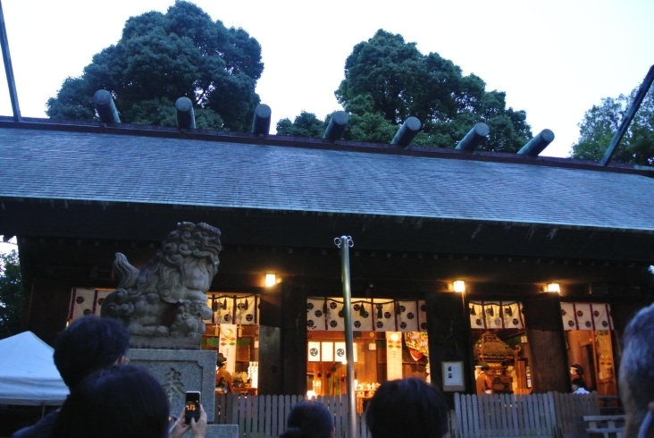 巫女舞・雅楽奉納を待つ人たち「令和三年度　所澤神明社七夕祭が開催されました。【所沢の地域情報サイトまいぷれ所沢】」