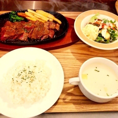 KITCHEN BAR ALETTA（キッチンバルアレッタ）