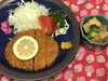 「本日のAランチは　とんかつです。」