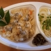 「明日の日替り弁当はアサリご飯とうどん」