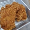 「フライドチキン数量限定にて販売中(^^)/」