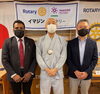 左：サンジーワ様　中央：林会長　右：増沢様「米山奨学生卓話　サンジーワ様が講演」