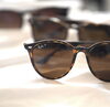 定番のボストン型「レディースサングラス」
