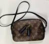 「VUITTON ヴィトン バッグ　ブランド高価買取　新宿　買取専門店　「おたからや　新宿本店」」