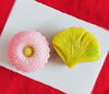 菊と銀杏の練切「四季を彩る上生菓子」