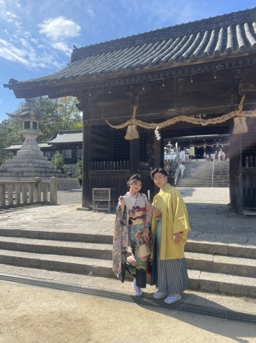 成人式の前撮り　男性レンタルありがとうございました「問屋町レンタル着物　成人式前撮り　男性袴　神社で撮影」