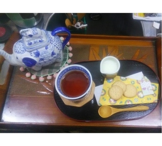 インド紅茶は象さんのポットで「【Xmas仕様はじまりました】山口市　一の坂川沿いの紅茶カフェ『他万喜』」