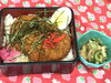 「本日のAランチは　旨ダレ！カツ丼です。」