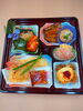 「折詰め　お弁当　♪」