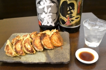 自家製ギョーザです。お酒ともよく合います！「izakaya dining ふぅ」