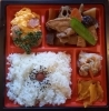 「明日の日替り弁当はお魚西京焼き」