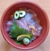 「明日の日替り弁当はマグロ丼」