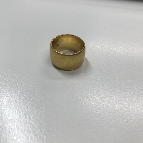 純金の指輪を遺品整理にて買取しました。「北海道全域・札幌市内の遺品整理における貴金属の出張買取をしております。捨ててしまう前に「買取専門店 くらや 札幌西店」へ！」