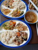 給食の盛り付け状況「3/1より給食始まりました【札幌北区太平の児童ディサービス】」