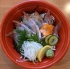 「明日の日替り弁当はヒラス丼」
