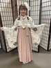 「問屋町レンタル着物　卒業式シーズン　袴　お母さまのお着付　まだまだ受付中　お待ちしております」