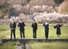 家族で桜ロケ！素敵な思い出になりますね♪　「入学記念は当館で素敵な思い出を♪　」