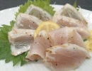 オリーブオイルに漬け込んだ平戸の風香る魚のタタキ　平戸の直売所　百旬館