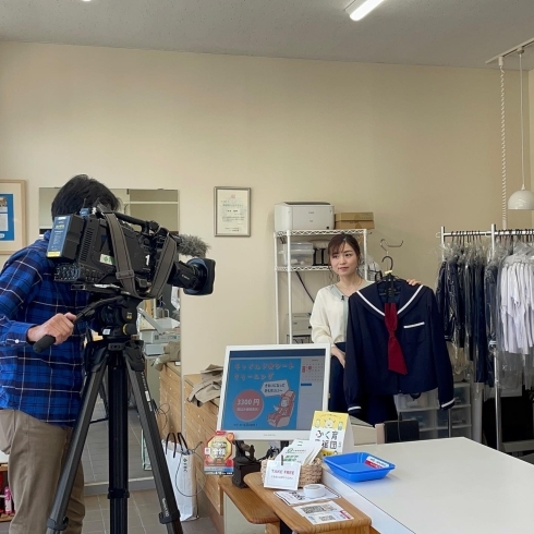 「FBCテレビの松田アナが「おさがり学生服」の取材に来てくれました！」