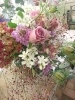 ブーケ「華やかなミックスカラー、シックなモノトーン、ニュアンスカラーなどのお花を、イメージに合わせておつくりします！」