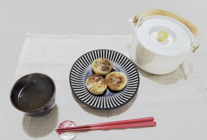 日本茶と一緒におやつとして…「昔懐かしい野沢菜のおやきをご紹介♪」