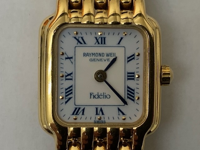 レイモンド　ウェル　クオーツ腕時計　高額査定「レイモンド　ウェル　クオーツ腕時計  　高価買取させて頂きました。　　遺品整理、生前整理  　ブランド品と貴金属「買取りと査定」は「チケット大黒屋」金町北口店」