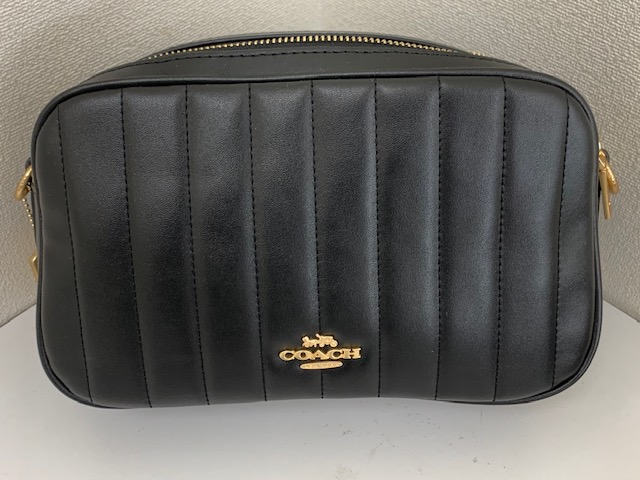 コーチ ショルダーバッグ 高額査定「コーチ COACH ショルダーバッグ 高価買取させて頂きました。 遺品整理、生前整理 ブランド品と貴金属「買取りと査定」は「チケット大黒屋」金町北口店」