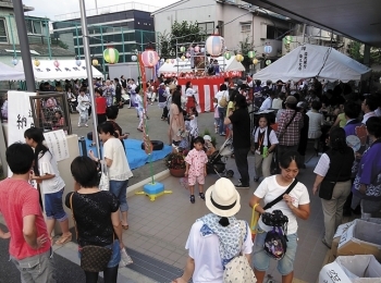 施設のご利用者様、ご家族、地域との交流イベントを開催。「江戸川光照苑」