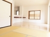 畳スペースから見たリビング「小山町中島の中古住宅の写真を公開しました。」