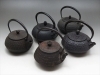 役1リットル 蓋真鍮 砂鉄 はずかしい 京風小ぶりの鉄瓶 - 工芸品