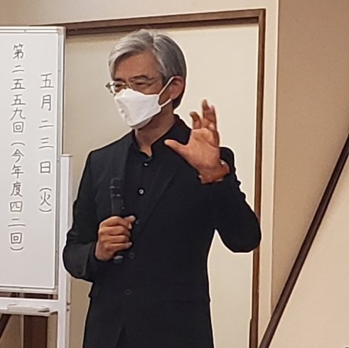 「阿寺ブルー　代表　河合　毅様が講演【ロータリーは地域社会・国際社会奉仕を行なっています】」