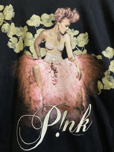 ピンク「女性シンガーTシャツ！！【レディース、初心者大歓迎。大須のロック好きな古着屋　ROCKINGHORSE！】」