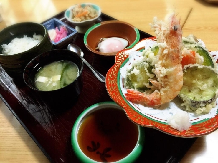 天ぷら定食　レディースデー特価　800円