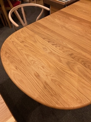 北欧家具　ﾊﾞﾀﾌﾗｲﾀﾞｲﾆﾝｸﾞﾃｰﾌﾞﾙ「北欧家具　バタフライダイニングテーブル　家具選びは札幌にある家具専門店『彩工房畑山』へご相談ください」