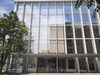 モダンな建物ですね「今年も無事に」