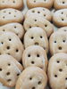 顔にみえてしまいます「ごしょいもです」