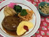 「本日のAランチは　煮込みハンバーグです。」