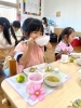 「八女市で保育園をお探しの保護者様へ　自分たちで拾った栗が給食に！🌰🍚」