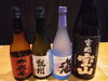 「ウイスキー・果実酒・リキュール・日本酒まで、多彩なお酒そろっています」